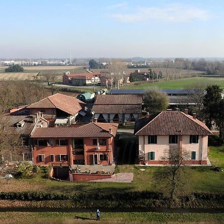 Agriturismo Cascina Selva Acomodação com café da manhã Ozzero Exterior foto