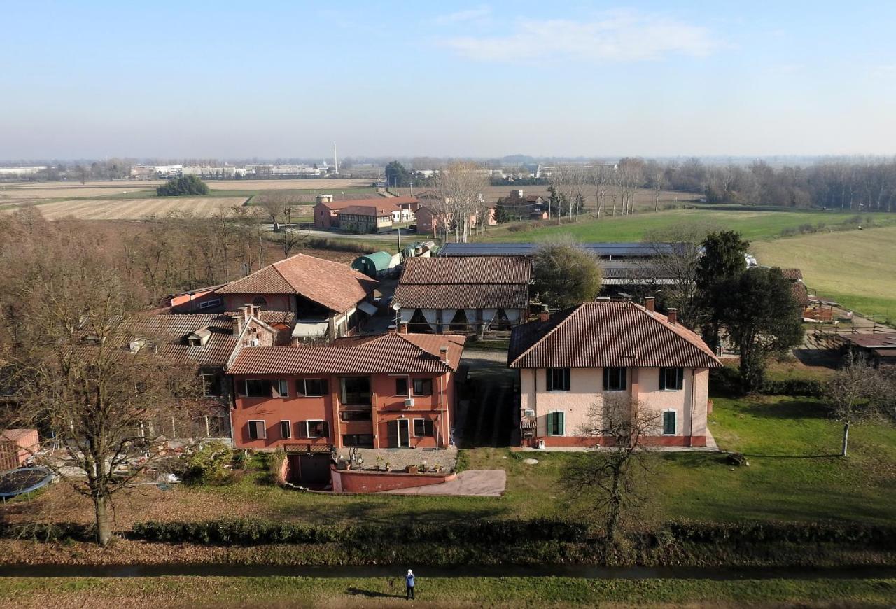 Agriturismo Cascina Selva Acomodação com café da manhã Ozzero Exterior foto